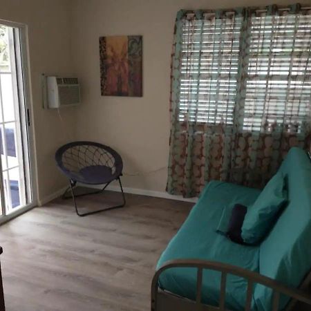 Family Getaway With Private Parking & Swimming Pool Villa Carolina Exterior photo